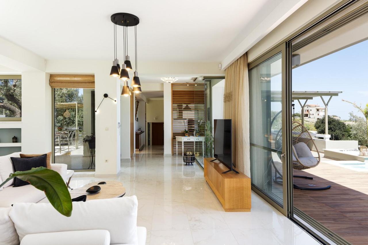 Rizes Villa With Jacuzzi & Heated Pool Agia Triada Exteriör bild