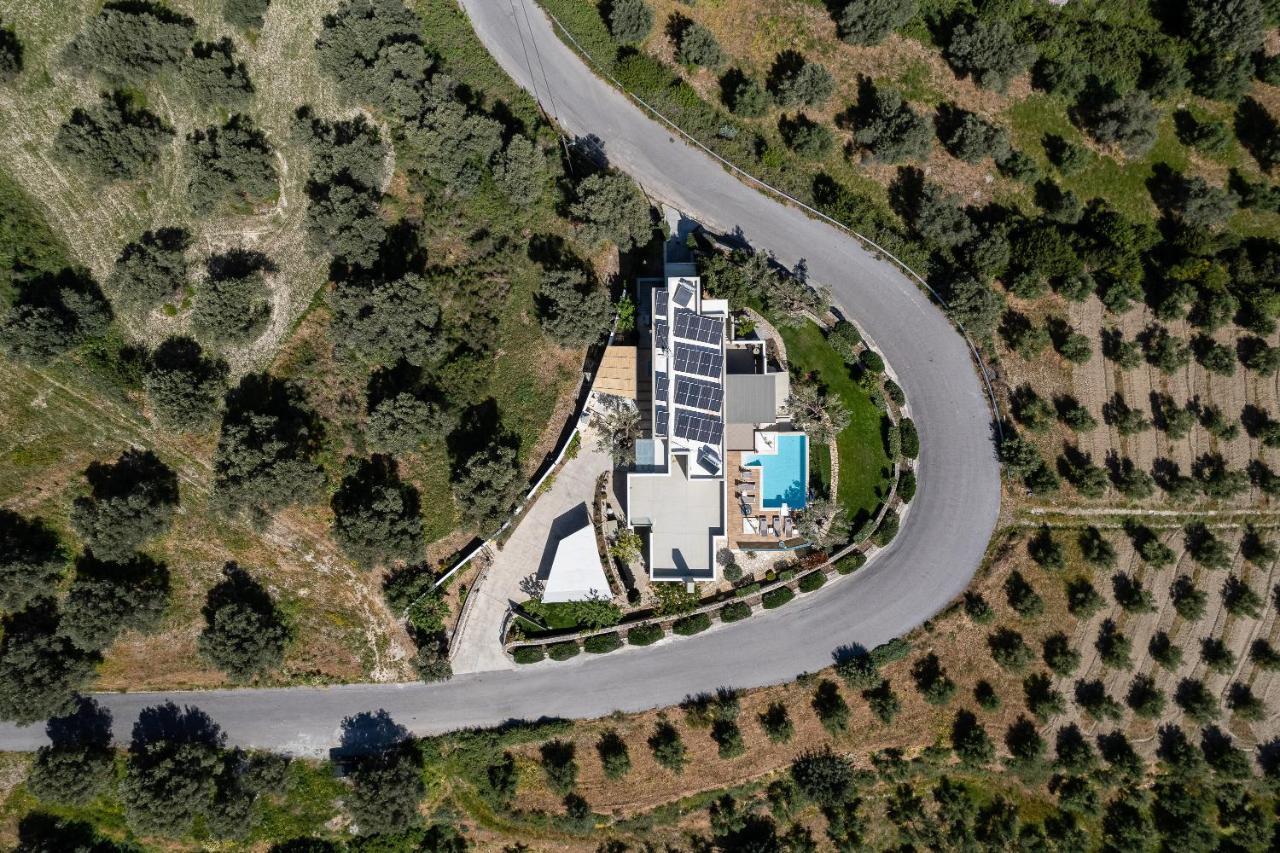 Rizes Villa With Jacuzzi & Heated Pool Agia Triada Exteriör bild