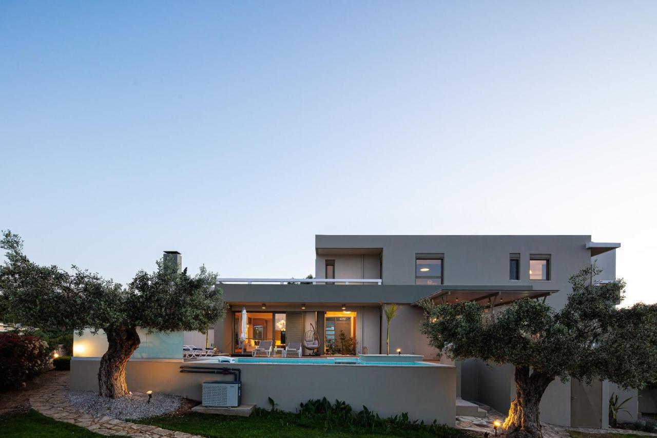 Rizes Villa With Jacuzzi & Heated Pool Agia Triada Exteriör bild