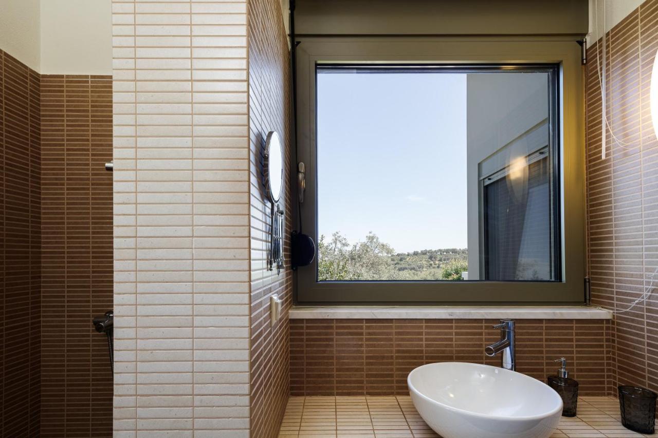 Rizes Villa With Jacuzzi & Heated Pool Agia Triada Exteriör bild