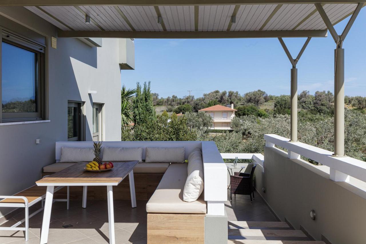 Rizes Villa With Jacuzzi & Heated Pool Agia Triada Exteriör bild